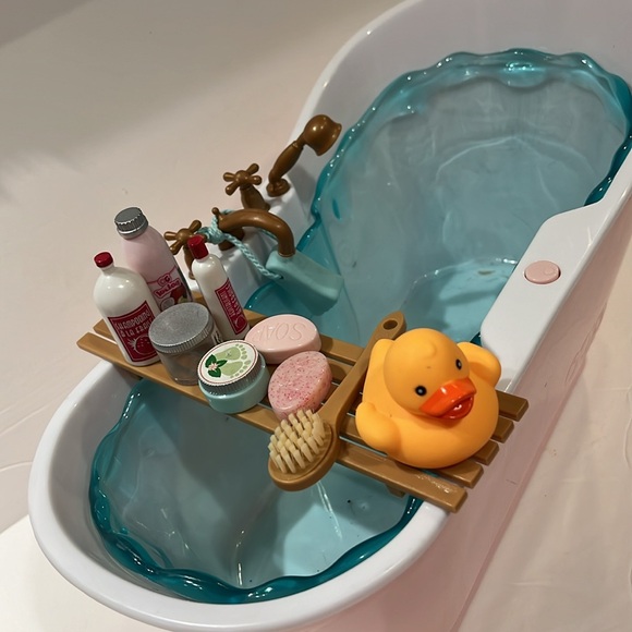 Our Generation doll tub set.  Includes all pieces shown- makes water noise. - Picture 3 of 7